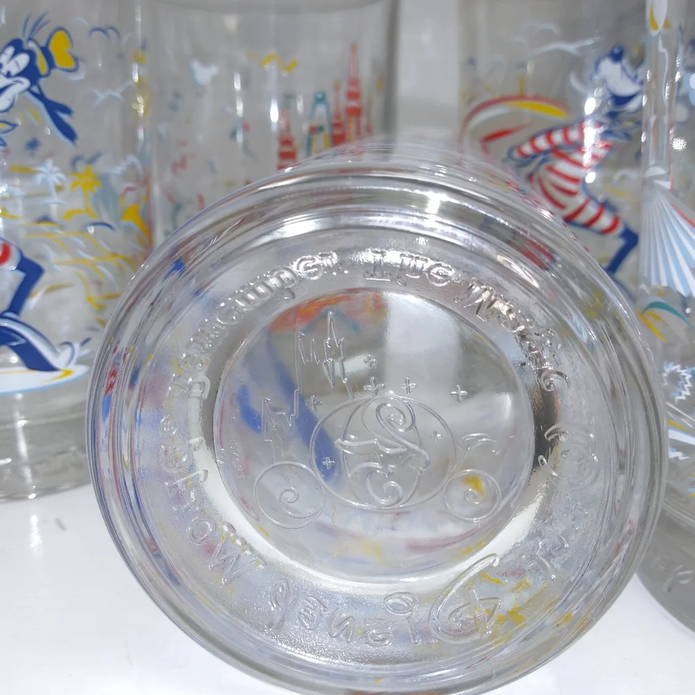 Vintage Walt Disney World Set Of Six Remember the Magic Glasses